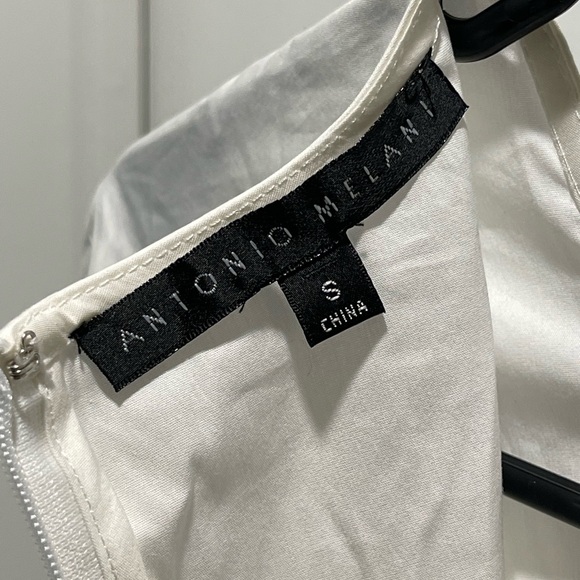 ๐ ANTONIO MELANI White Women's Top - Picture 5 of 6